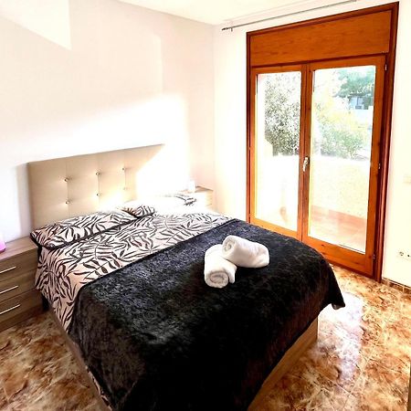 Amplio Apartamento, 5 Camas Sant Esteve Sesrovires Kültér fotó