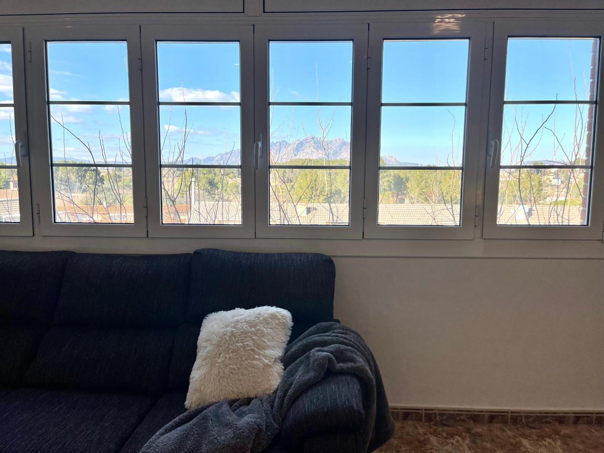Amplio Apartamento, 5 Camas Sant Esteve Sesrovires Kültér fotó