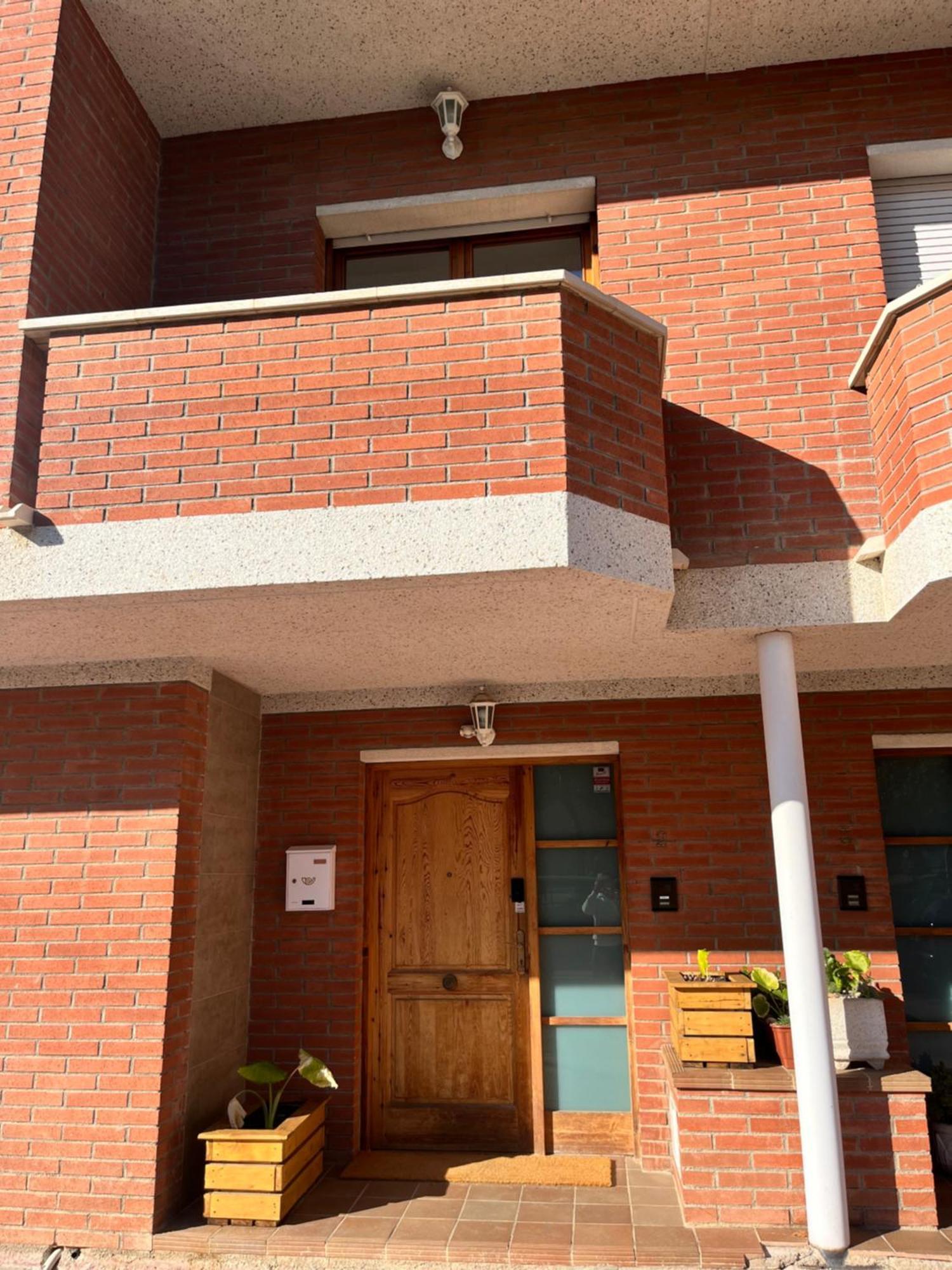 Amplio Apartamento, 5 Camas Sant Esteve Sesrovires Kültér fotó
